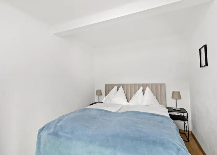 Farawayhomes Leoben #p71 *