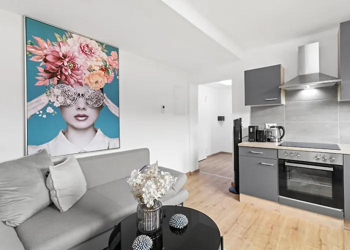 Farawayhomes Leoben #p71 *